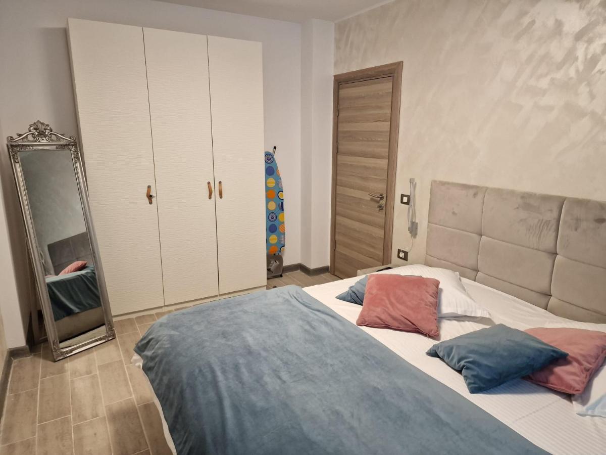 Livia Apartment Navodari Luaran gambar
