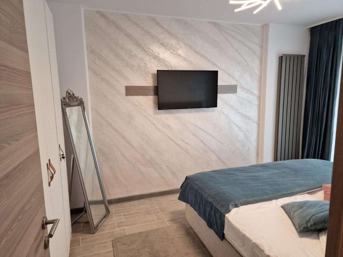Livia Apartment Navodari Luaran gambar
