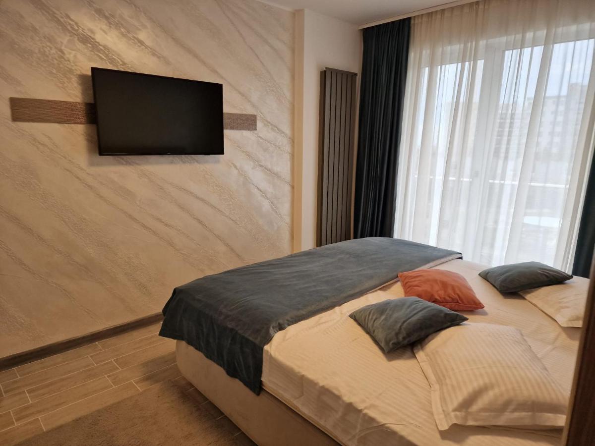 Livia Apartment Navodari Luaran gambar